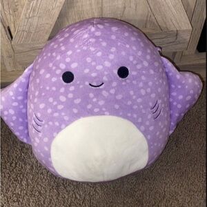 Aziza 8 in squishmallow